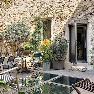 Gasthuis La Vie De Chateau, Grignan
