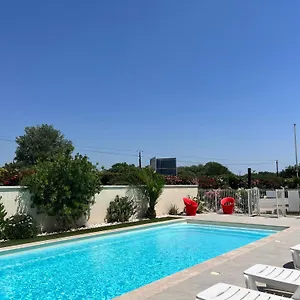 Brit De Provence 3* Salon-de-Provence